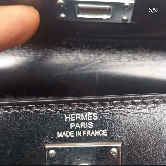 Hermes Kelly 28/32 Black Leather Handbag with palladium Hardware - Picture 6 of 9